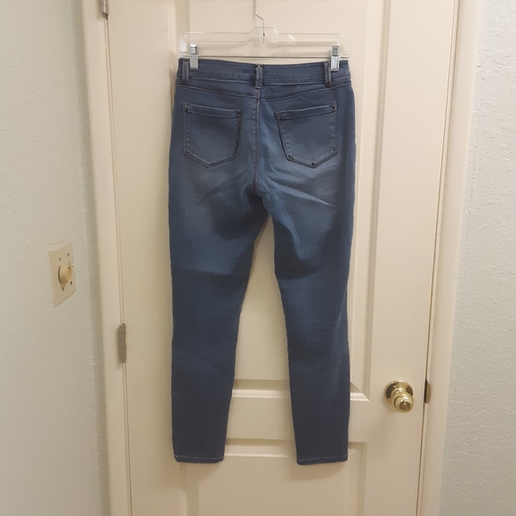 Soft blue skinny jeans, size 6 - Picture 3 of 4